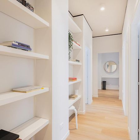Easylife - Luminosa Dimora In Sant'Ambrogio Apartment Milan Bagian luar foto