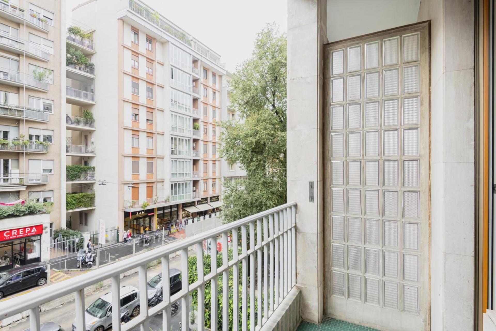 Easylife - Luminosa Dimora In Sant'Ambrogio Apartment Milan Bagian luar foto